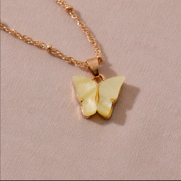 Dainty Gold Chain Butterfly Necklace - Picture 3 of 7